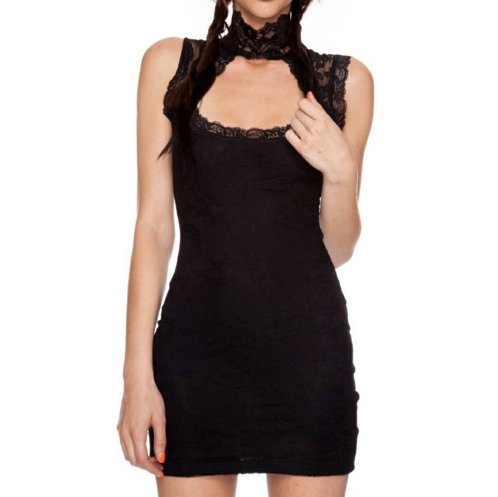 ISO lip service shadows in spain dress